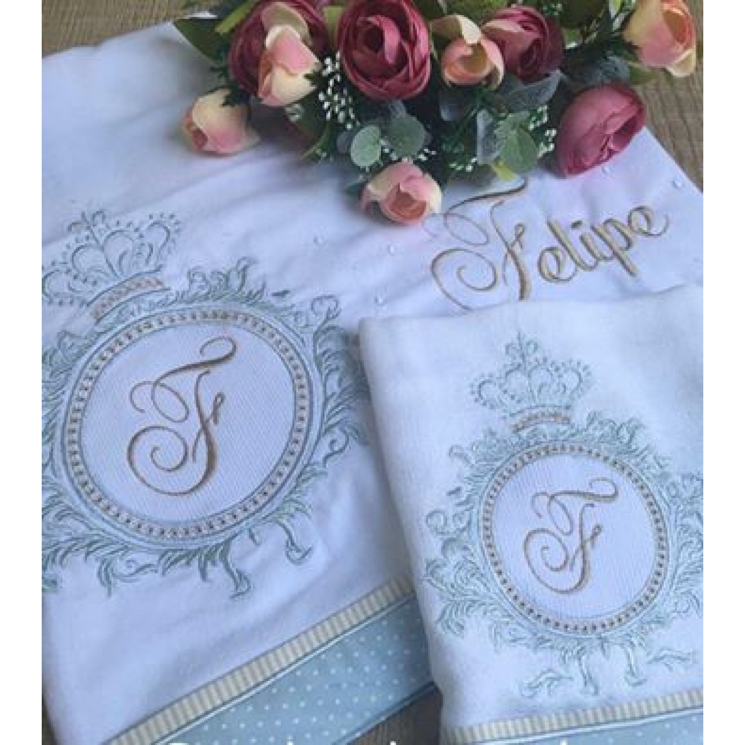 Royal Monogram Frame Embroidery Design