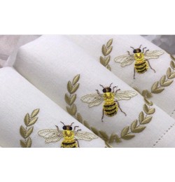 Bee embroidery design 4X4 Hoop